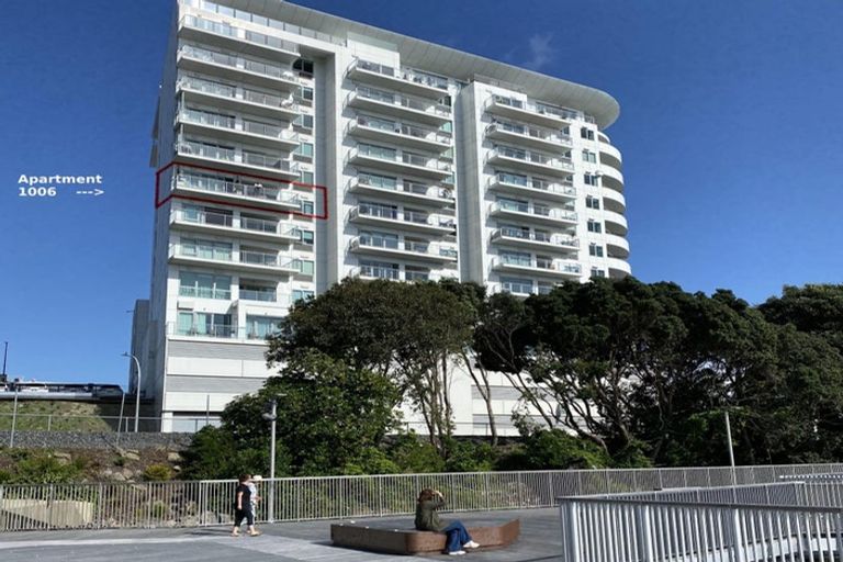 Photo of property in 72 Devonport Road, Tauranga, 3110