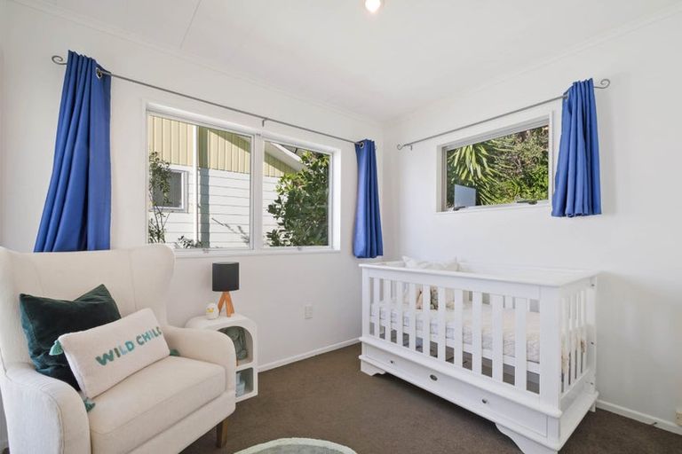 Photo of property in 59 Torkar Road, Clarks Beach, 2122
