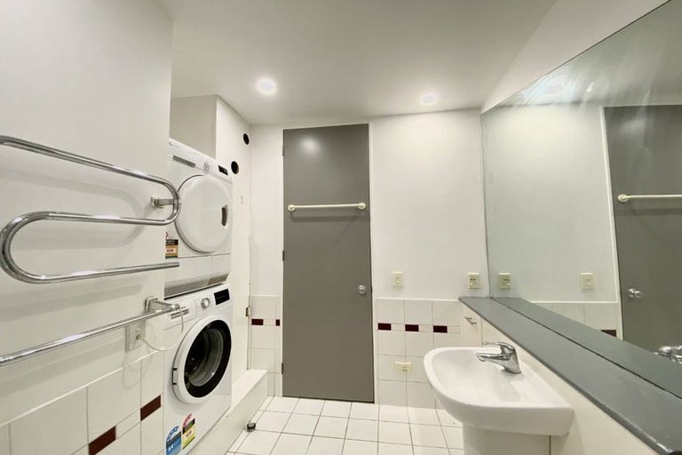 Photo of property in Sirocco Apartments, 405/8u Church Street, Wellington Central, Wellington, 6011