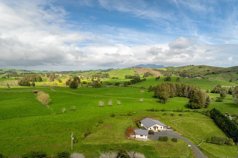 Photo of property in 28 Wrights Road, Raglan, 3295