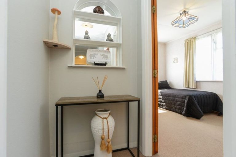 Photo of property in 21 Cottrell Crescent, Onekawa, Napier, 4110