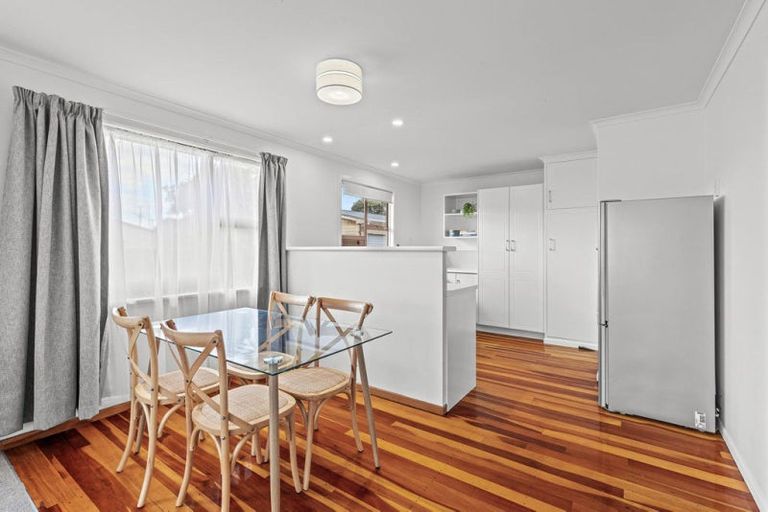 Photo of property in 6 Omori Place, Castlecliff, Whanganui, 4501