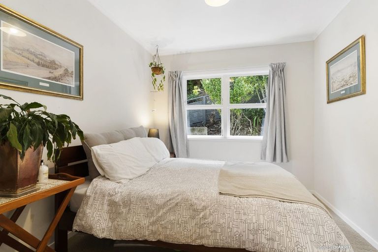 Photo of property in 44 Rangoon Street, Khandallah, Wellington, 6035