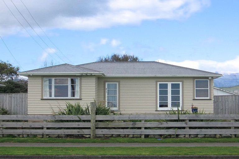 Photo of property in 90 Tiro Tiro Road, Levin, 5510