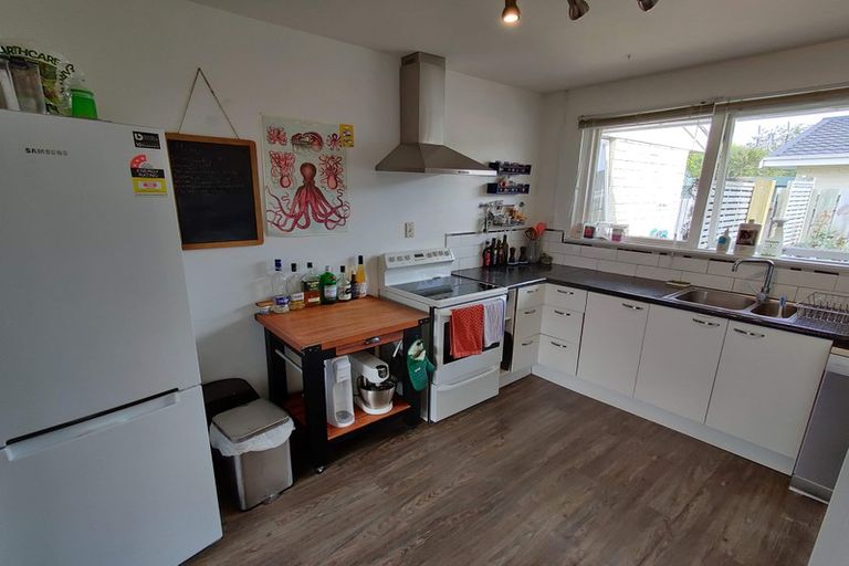 Photo of property in 2/22 Longfellow Street, Sydenham, Christchurch, 8023