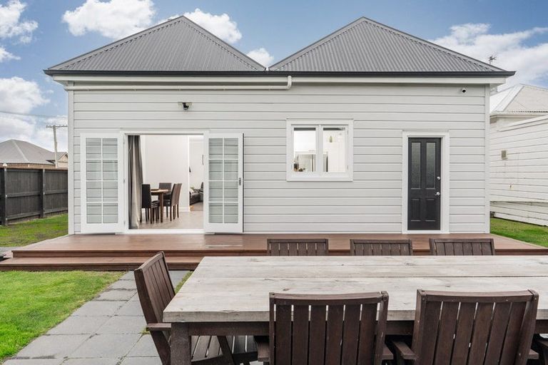 Photo of property in 21 Larkworthy Street, Saint Kilda, Dunedin, 9012
