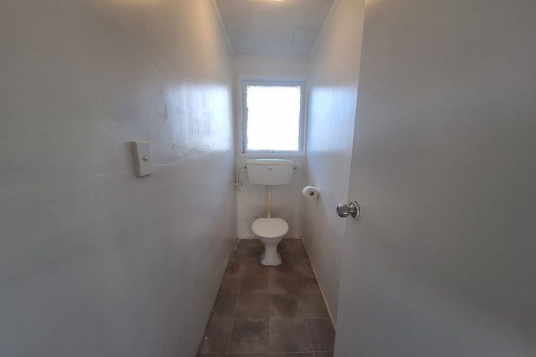 Photo of property in 11 Zelda Avenue, Clover Park, Auckland, 2023