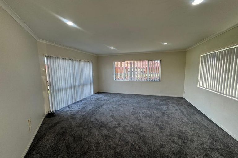 Photo of property in 50 Bellville Drive, Clendon Park, Auckland, 2103
