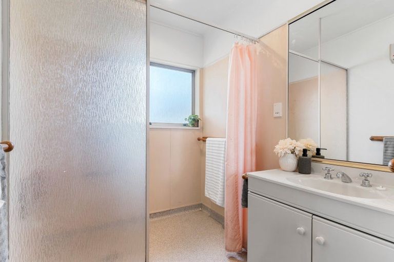 Photo of property in 21 Sheridan Crescent, Trentham, Upper Hutt, 5018