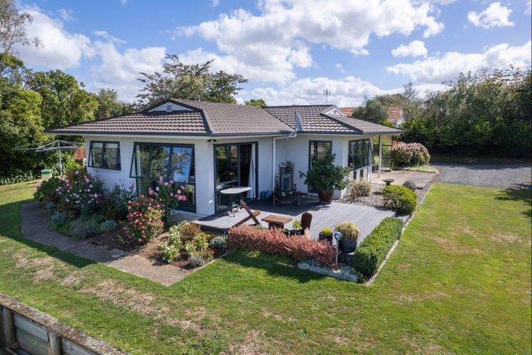 Photo of property in 68 Guy Street, Dannevirke, 4930