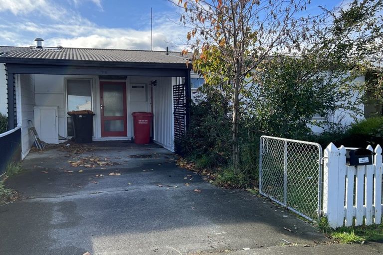 Photo of property in 79 Botanical Road, Takaro, Palmerston North, 4412