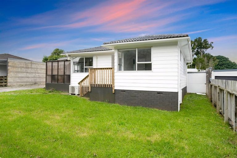 Photo of property in 24 Killington Crescent, Mangere, Auckland, 2022