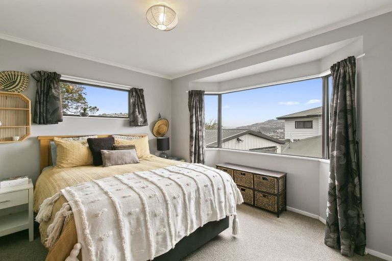 Photo of property in 35 Pelorous Street, Paparangi, Wellington, 6037