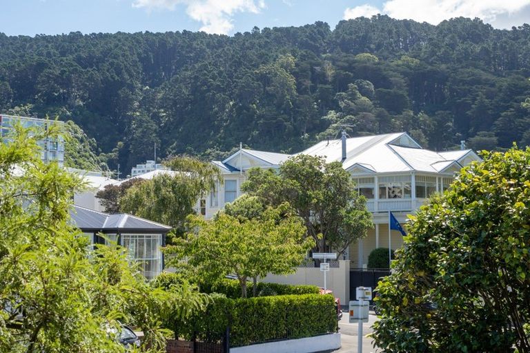 Photo of property in Highwic, 32u3 Hobson Street, Thorndon, Wellington, 6011