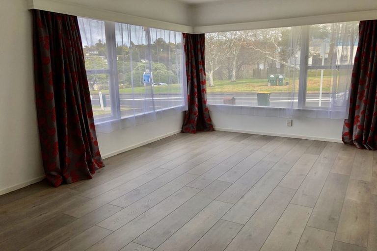 Photo of property in 2/70 Bentley Avenue, Glenfield, Auckland, 0629