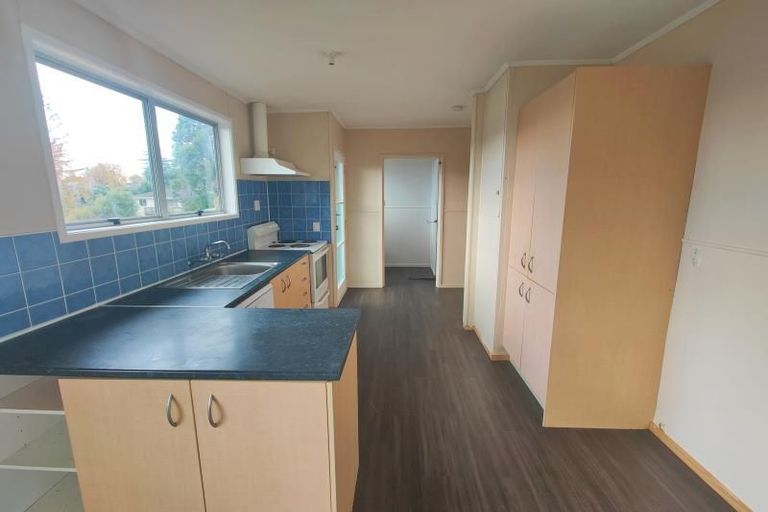 Photo of property in 4 Kilcar Place, Massey, Auckland, 0614