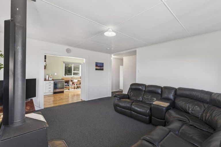 Photo of property in 15 Simons Street, Moturoa, New Plymouth, 4310
