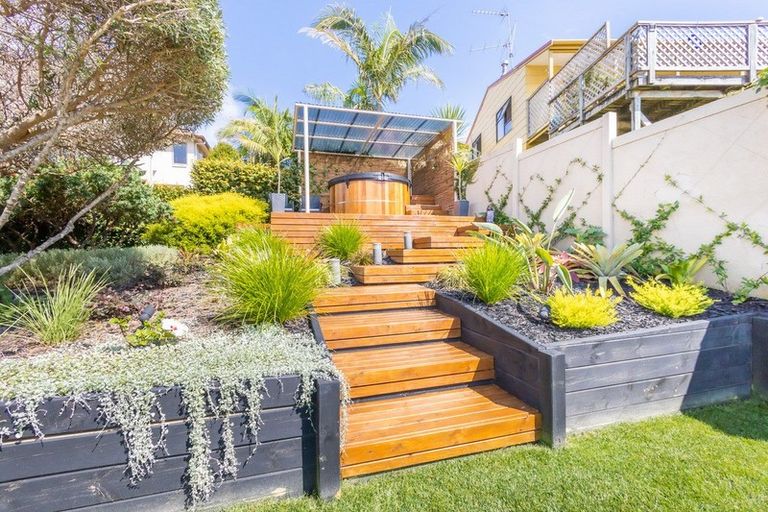 Photo of property in 21 West Hoe Heights, Orewa, 0931