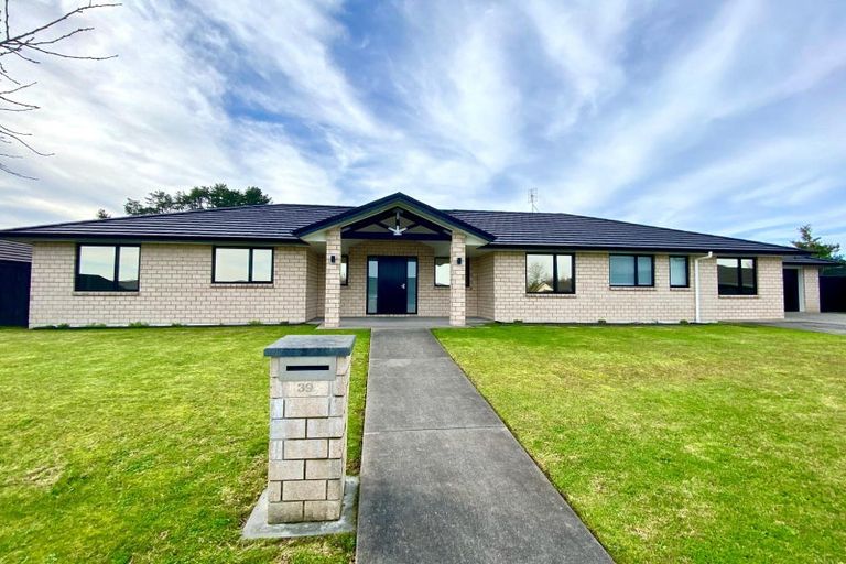 Photo of property in 39 Awanui Avenue, Te Kauwhata, 3710