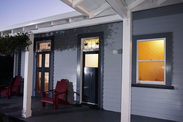 Photo of property in 126 Awai Road, Tarurutangi, New Plymouth, 4372