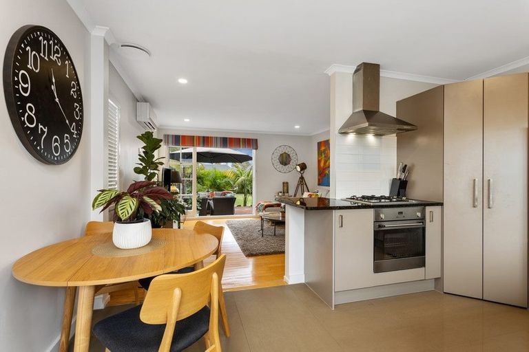 Photo of property in 22 Kervil Avenue, Te Atatu Peninsula, Auckland, 0610