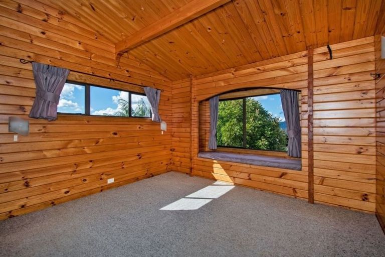 Photo of property in 16 Magnolia Avenue, Te Kamo, Whangarei, 0112