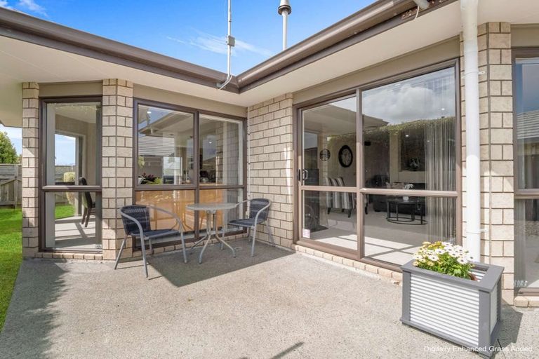 Photo of property in 2 Ahmad Close, Levin, 5510