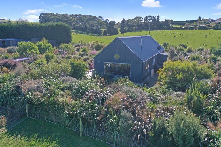 Photo of property in 1/102 Beach Road, Awamoa, Oamaru, 9495