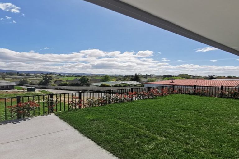 Photo of property in 1 Lomay Place, Te Puke, 3119