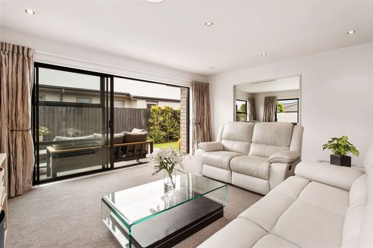 Photo of property in 54 Brookwater Avenue, Northwood, Christchurch, 8051