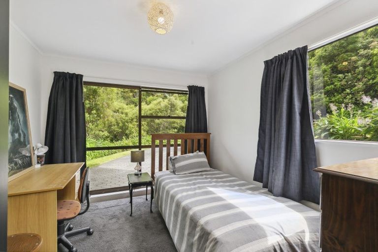 Photo of property in 21 Admiralty Street, Crofton Downs, Wellington, 6035