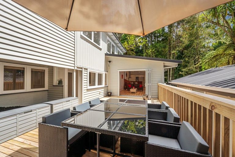 Photo of property in 45 Park Road, Titirangi, Auckland, 0604