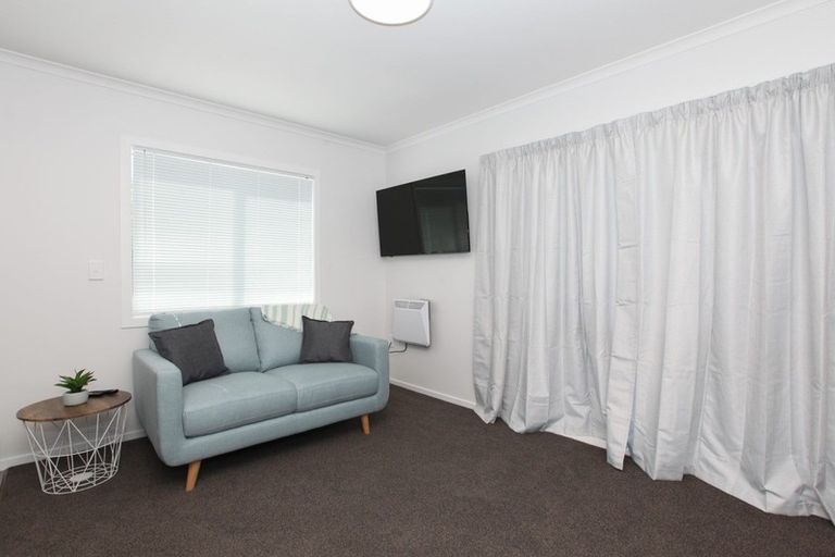 Photo of property in 13u2 Crescent Court, Melville, Hamilton, 3206