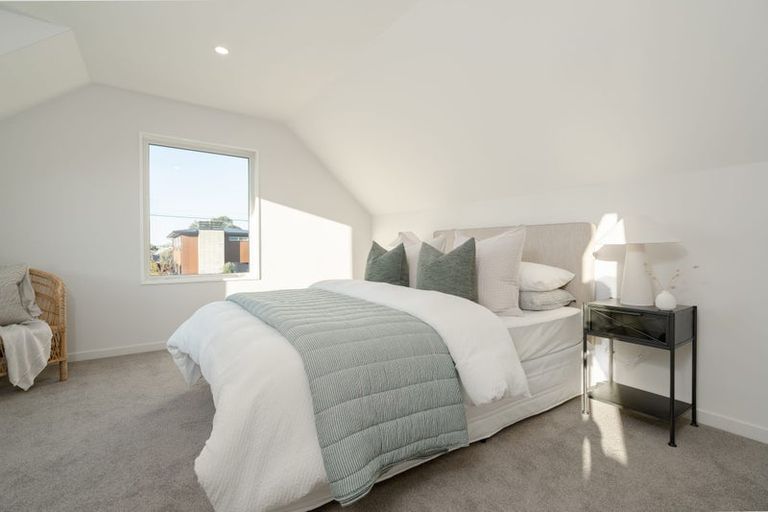 Photo of property in 76 Wai-iti Terrace, Bryndwr, Christchurch, 8052