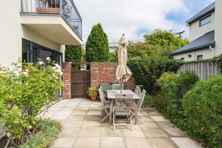 Photo of property in 38 Devonport Lane, St Albans, Christchurch, 8014