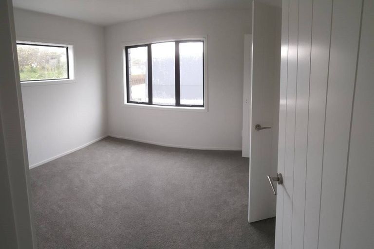Photo of property in 16/9u Surrey Street, Tawa, Wellington, 5028