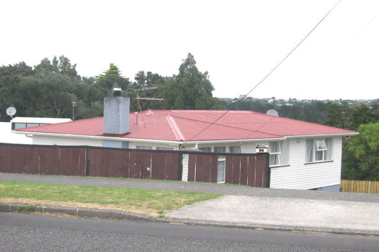 Photo of property in 34 Seaview Road, Glenfield, Auckland, 0629