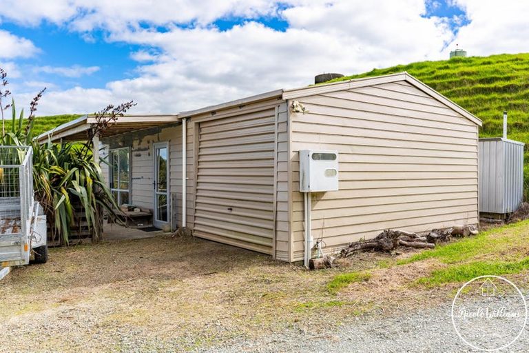Photo of property in 297 Heatley Road, Whakapirau, Maungaturoto, 0583