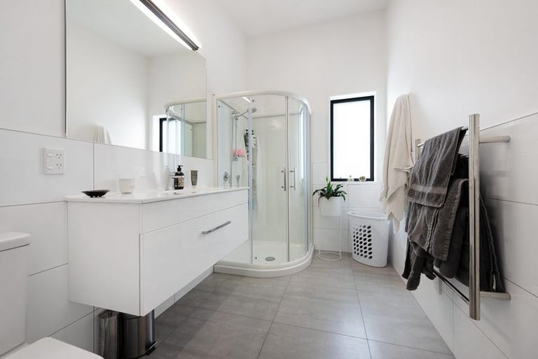 Photo of property in 340 Ohiro Road, Brooklyn, Wellington, 6021