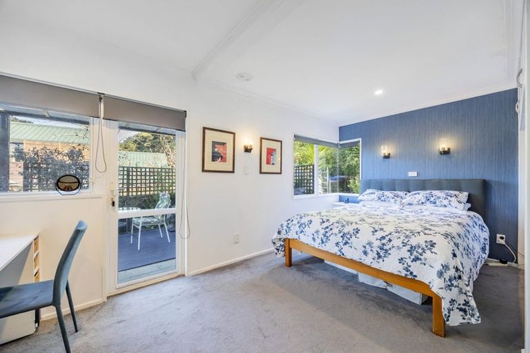 Photo of property in 39 Emlyn Place, Torbay, Auckland, 0630