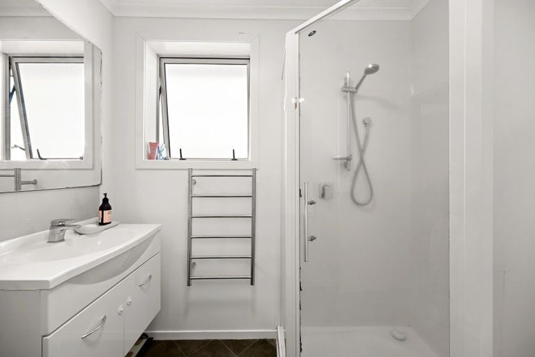 Photo of property in 49 Chiefs Court, Hamilton East, Hamilton, 3216