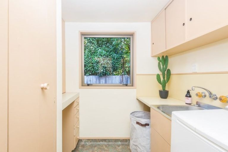 Photo of property in 17 Jamell Place, Avonhead, Christchurch, 8042