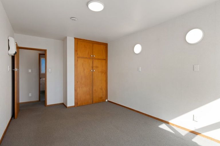 Photo of property in 1/21 Woodcote Avenue, Hornby, Christchurch, 8042