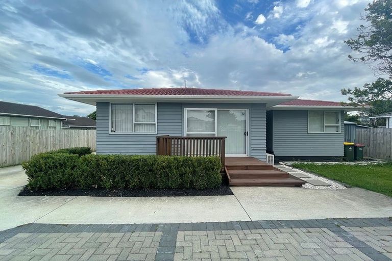 Photo of property in 34 Casuarina Road, Half Moon Bay, Auckland, 2012
