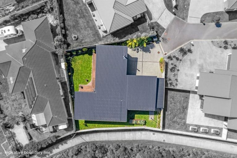 Photo of property in 14 Resolution Drive, Whitby, Porirua, 5024