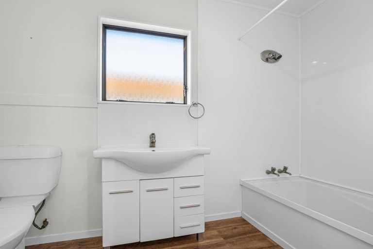 Photo of property in 5 Titoki Place, Edgecumbe, 3120