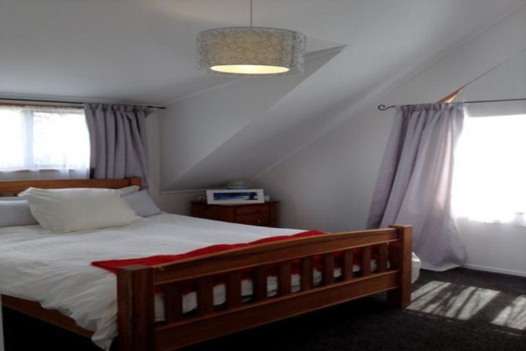 Photo of property in 274 Rangatira Road, Beach Haven, Auckland, 0626