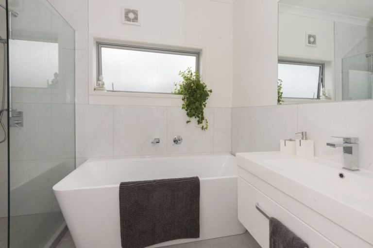 Photo of property in 34 Pebble Beach Boulevard, Te Kamo, Whangarei, 0112