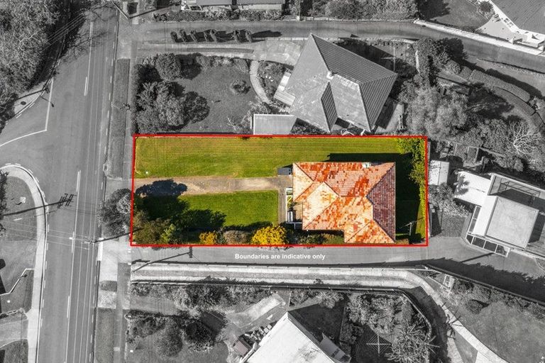 Photo of property in 61 Exmouth Road, Northcote, Auckland, 0627