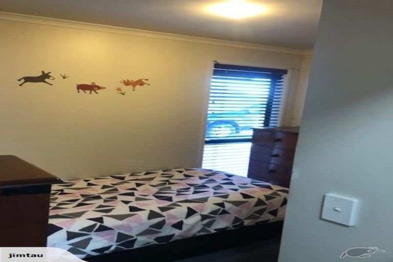 Photo of property in 33 Greig Place, Pukekohe, 2120